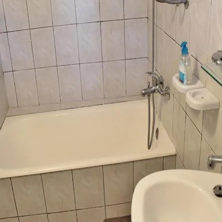 Hazi Apartmán *