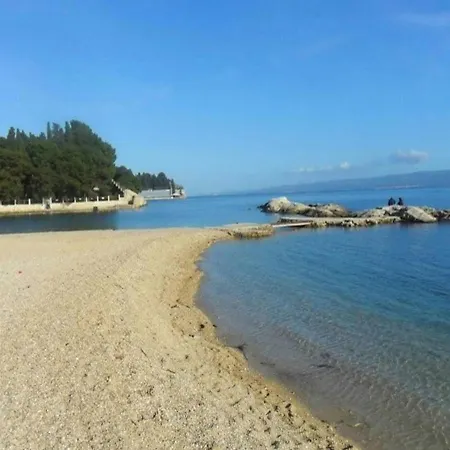 Hazi Apartmán *